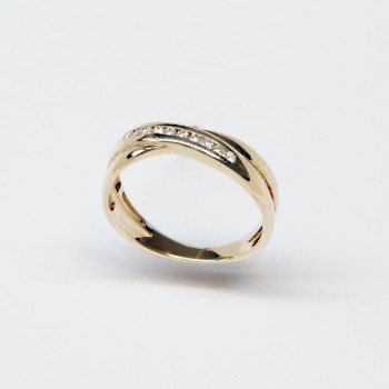 9ct Gold Diamond Ring